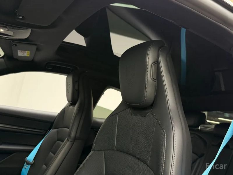 Porsche Taycan