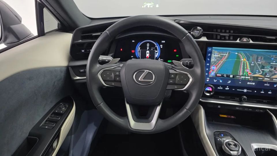 Lexus RZ