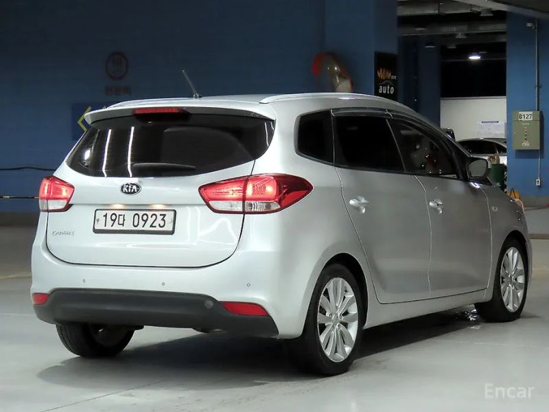 Kia Carens