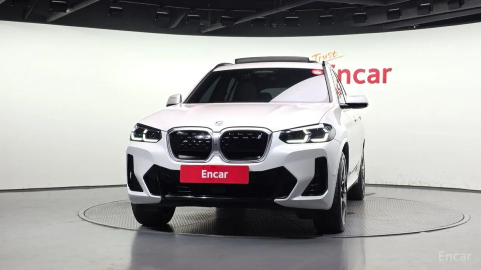 BMW ix3