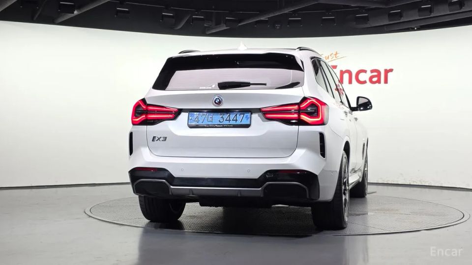 BMW ix3