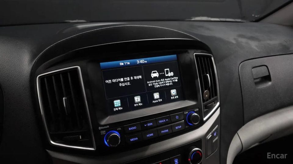 Hyundai Starex