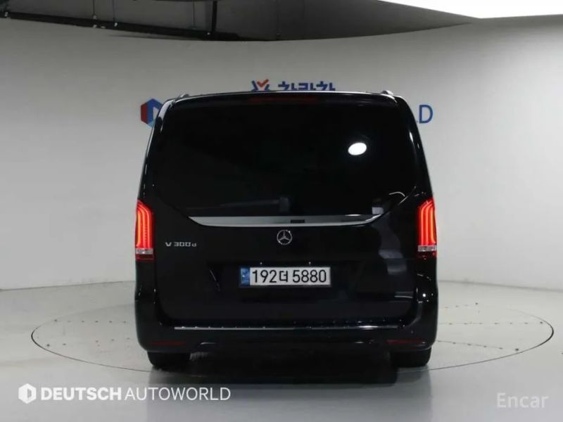 Mercedes-Benz V-Class