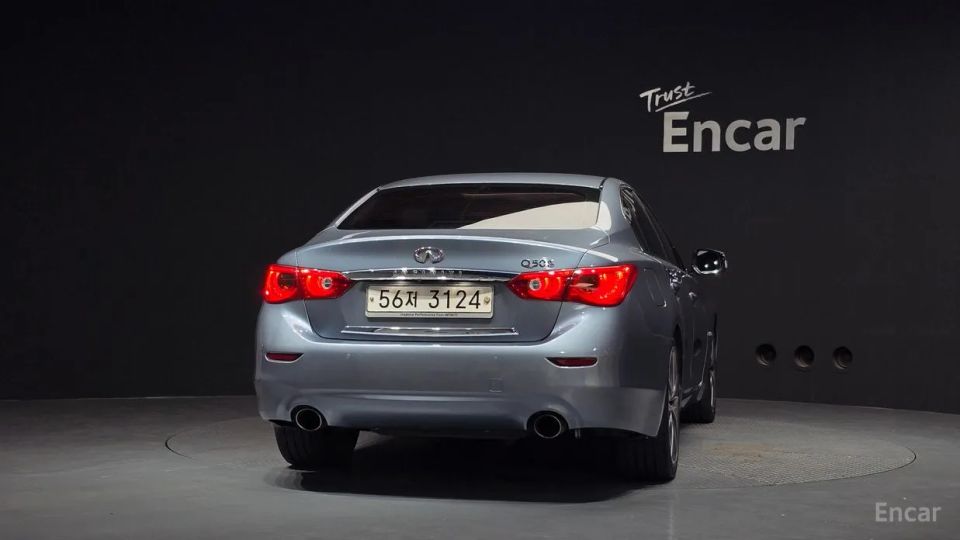 Infiniti Q50