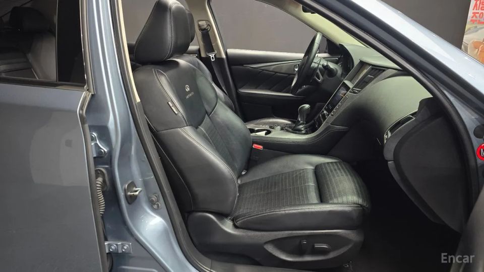 Infiniti Q50