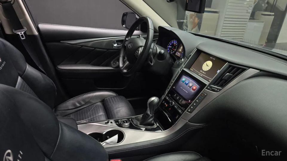 Infiniti Q50