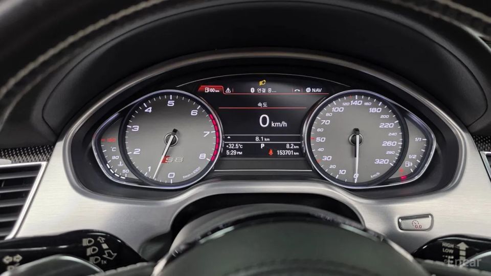 Audi S8