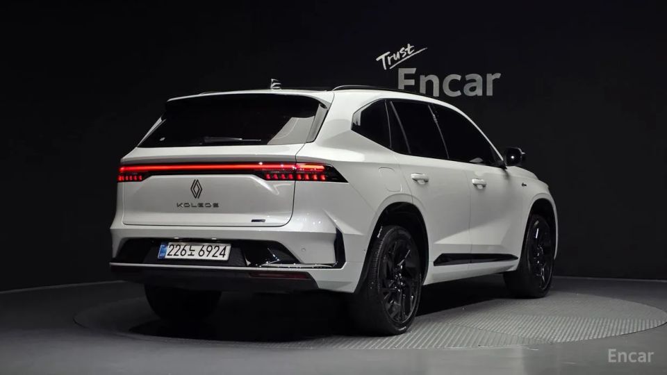 Renault-KoreaSamsung Grand Koleos