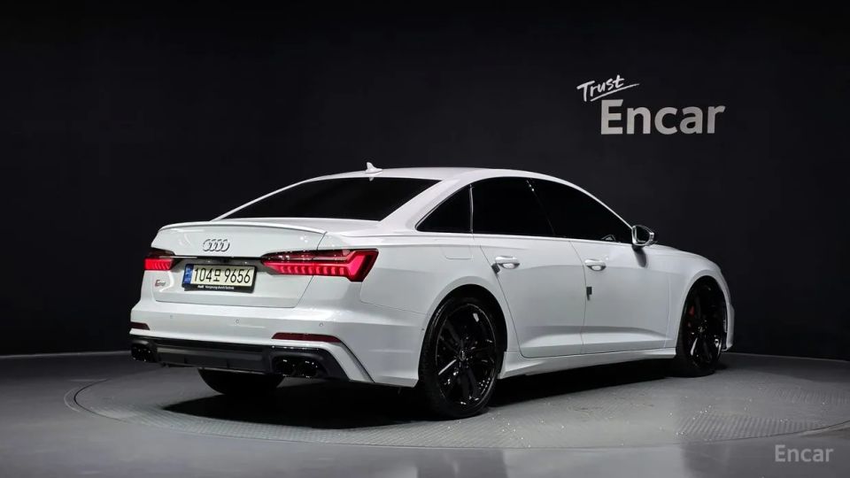 Audi S6