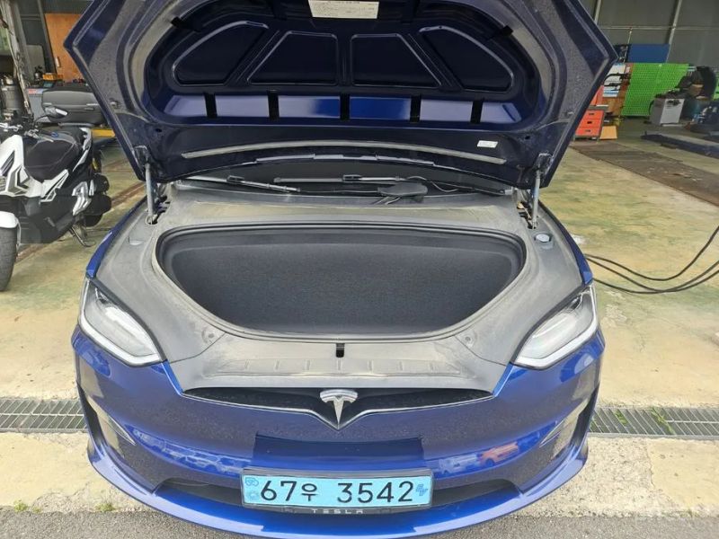 Tesla model-x