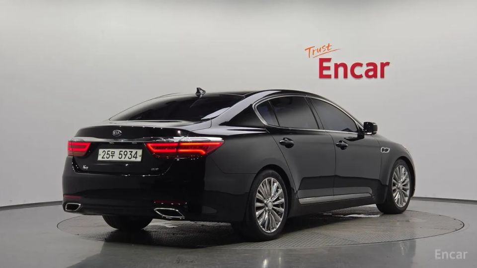 Kia K9