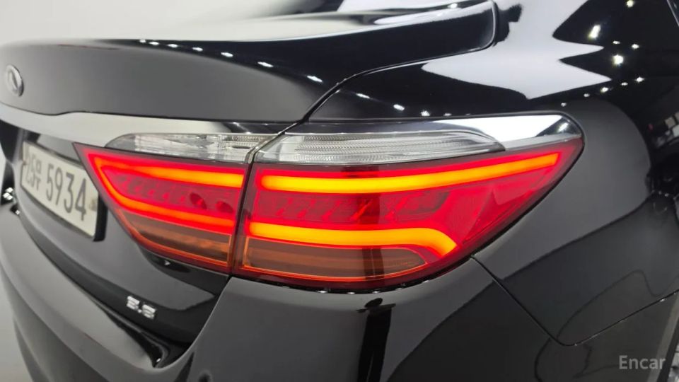 Kia K9