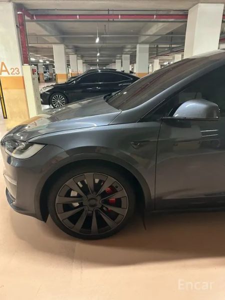 Tesla model-x