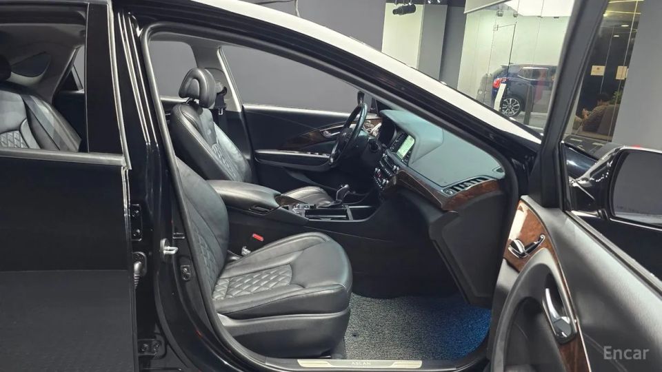 Hyundai Aslan