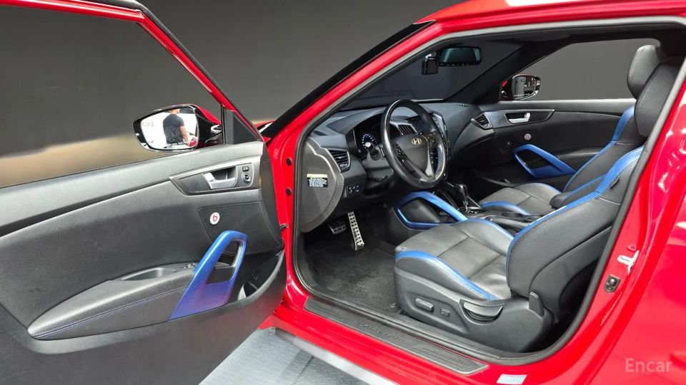 Hyundai Veloster