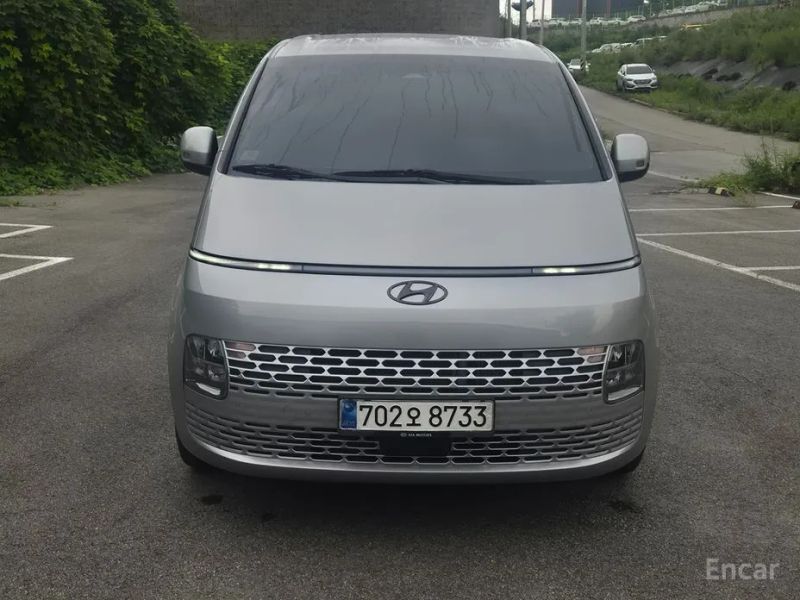 Hyundai Staria