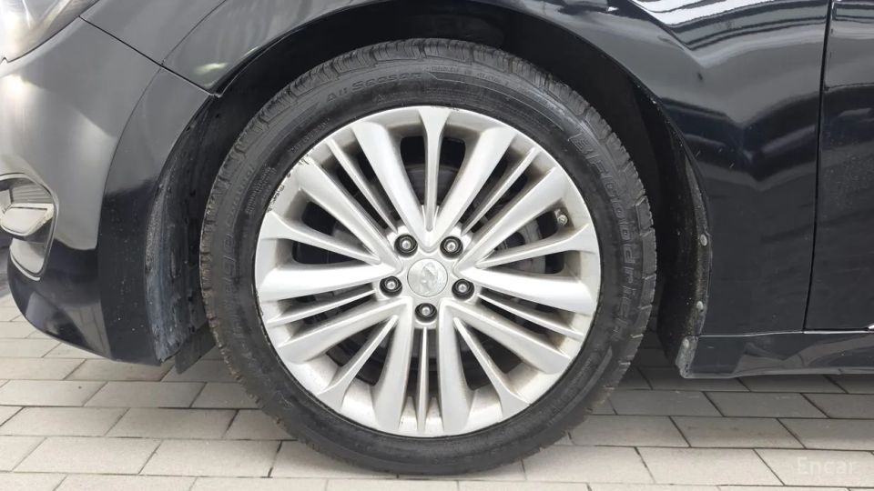 Hyundai Aslan