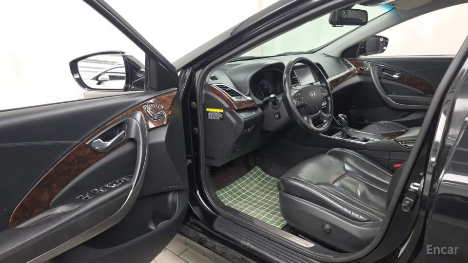 Hyundai Aslan