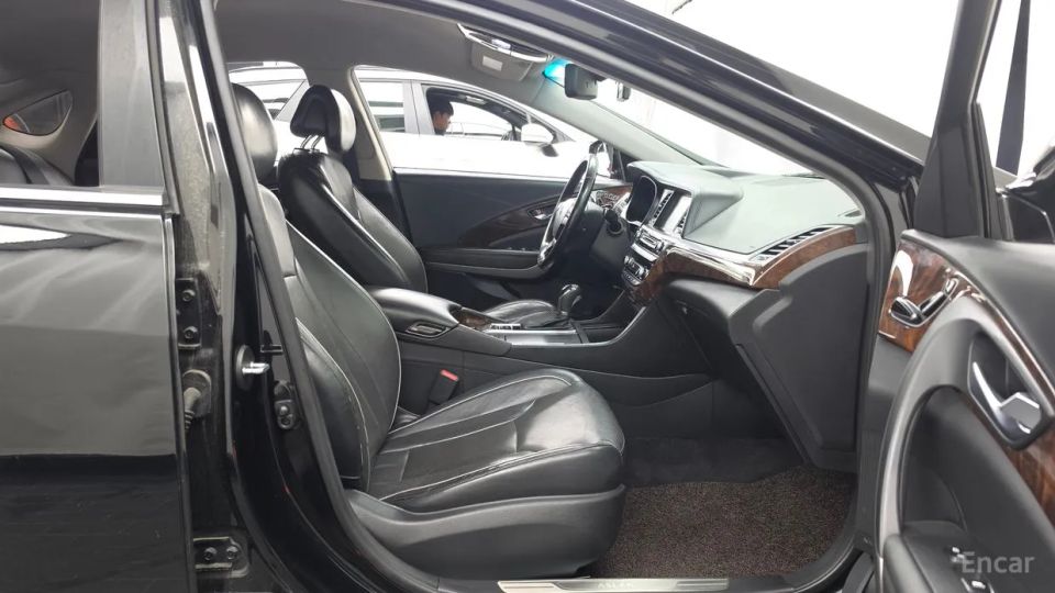 Hyundai Aslan