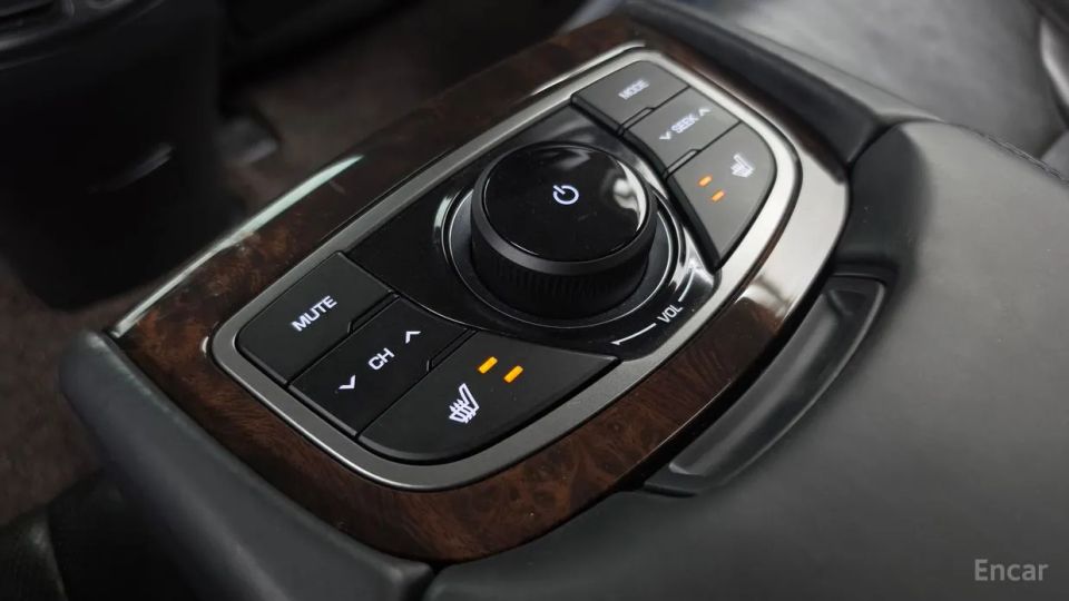 Hyundai Aslan