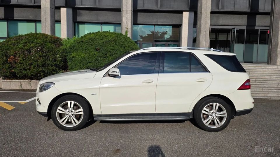 Mercedes-Benz M-class