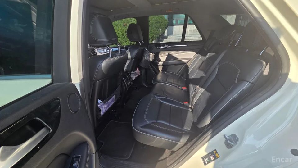 Mercedes-Benz M-class