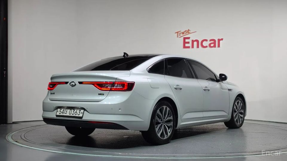 Renault-KoreaSamsung SM6