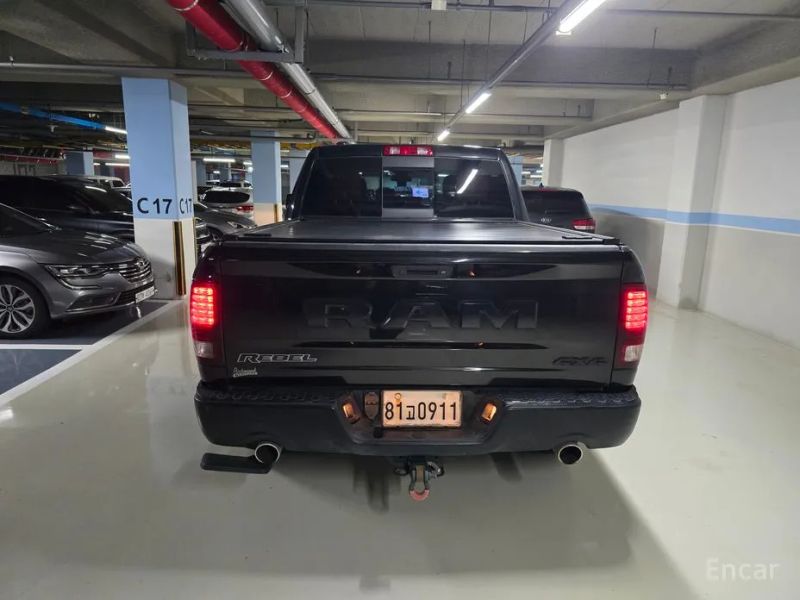 Dodge Ram Pick Up