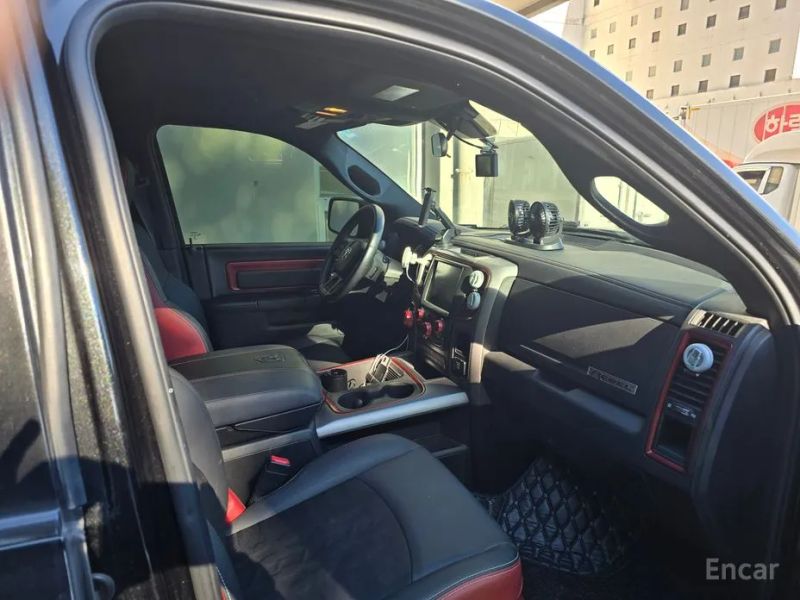 Dodge Ram Pick Up