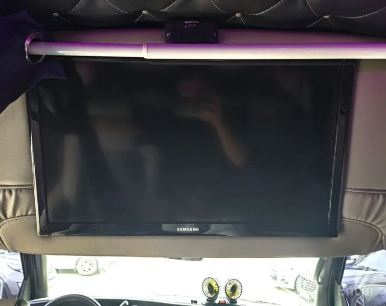 Chevrolet Express Van