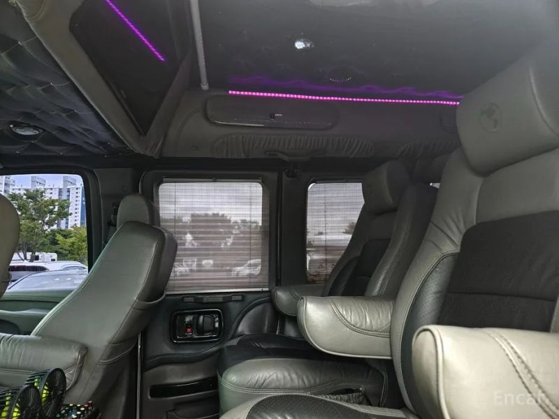 Chevrolet Express Van