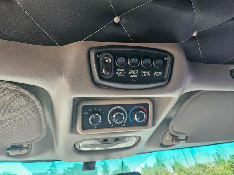 Chevrolet Express Van