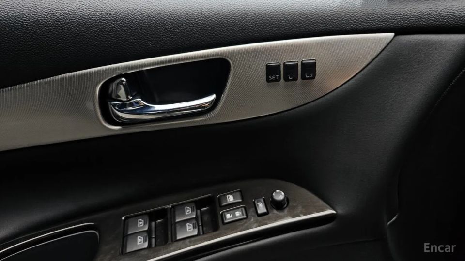 Infiniti QX50