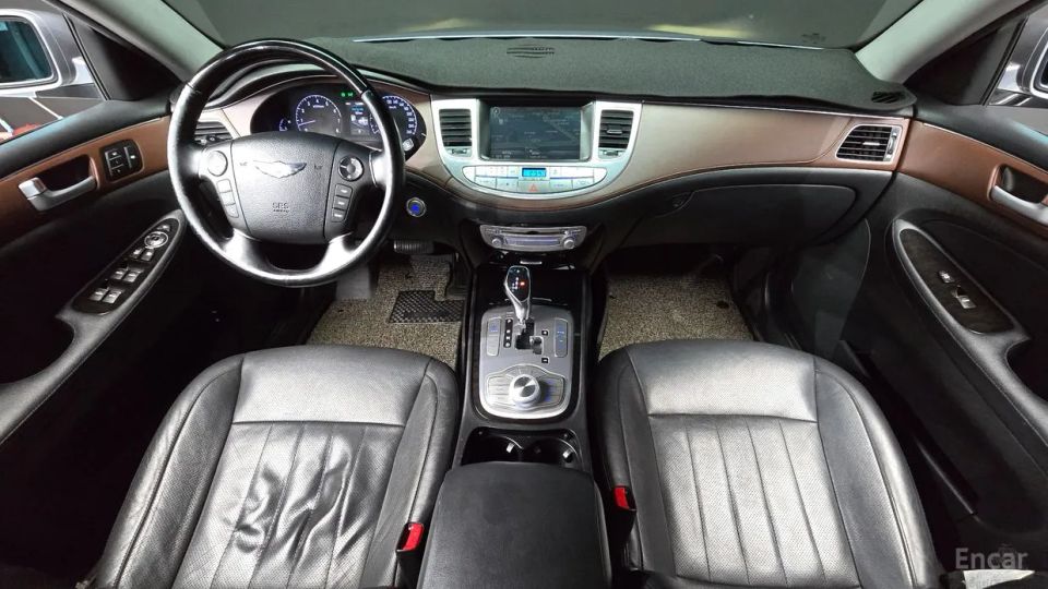 Hyundai Genesis