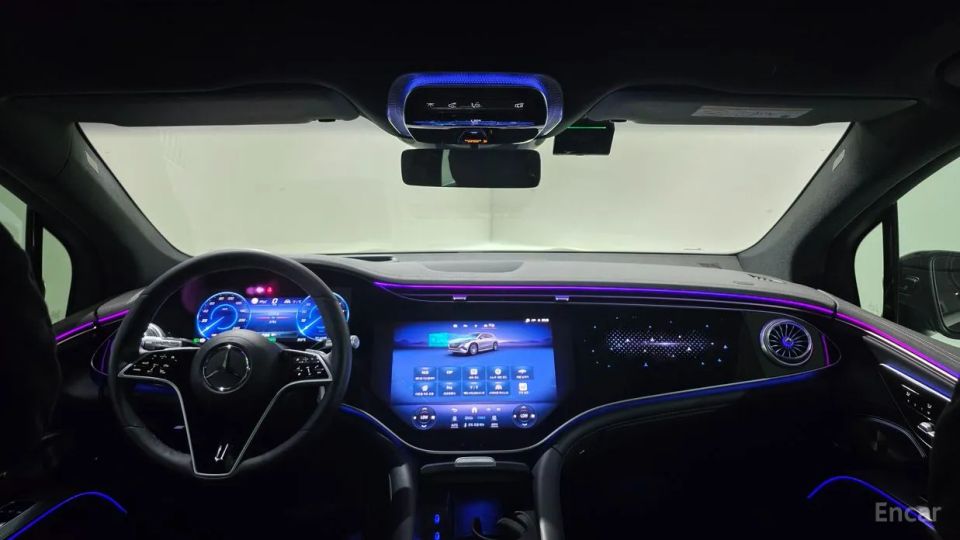 Mercedes-Benz EQS