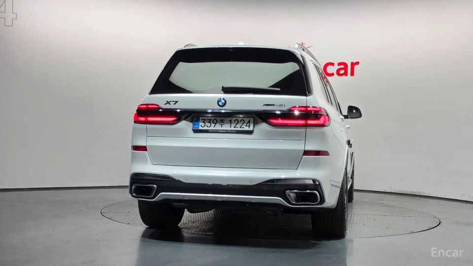 BMW X7