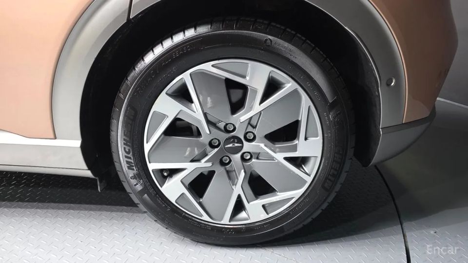 Genesis GV60