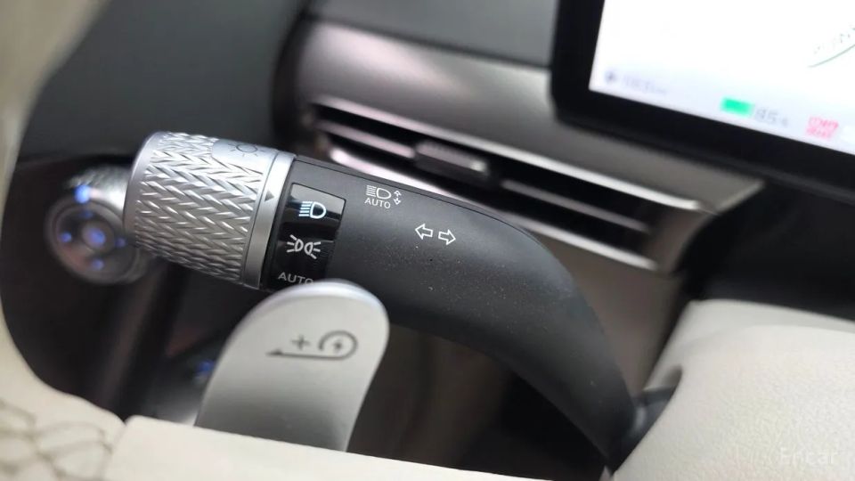 Genesis GV60