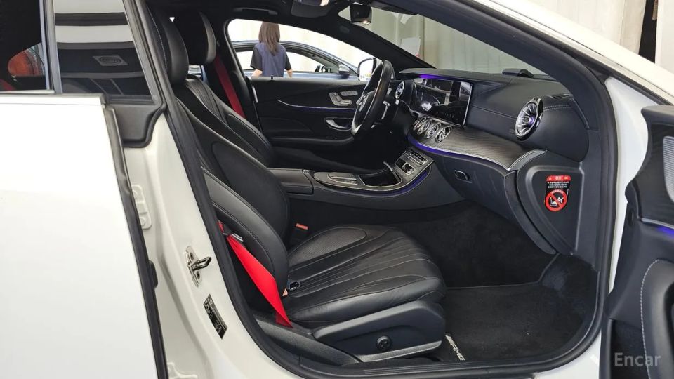 Mercedes-Benz CLS-Class