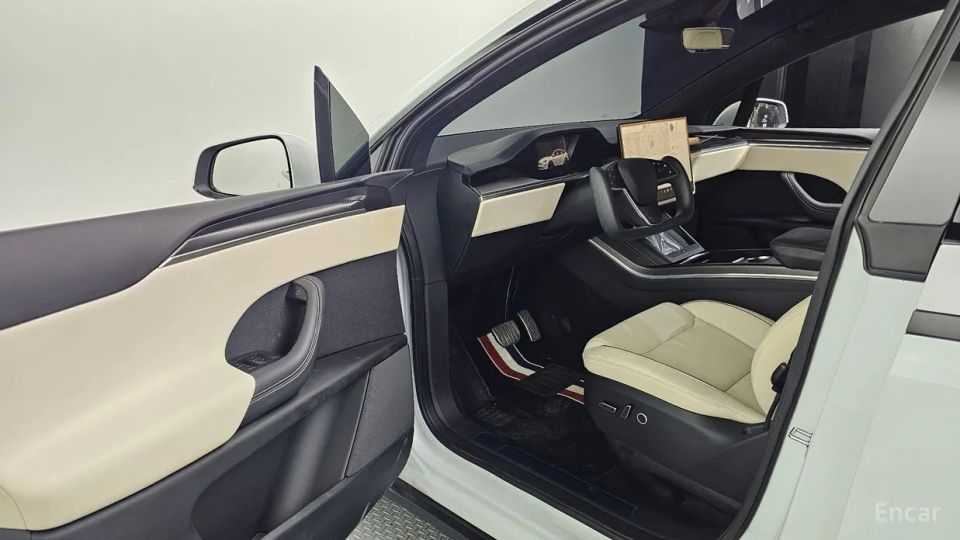 Tesla model-x