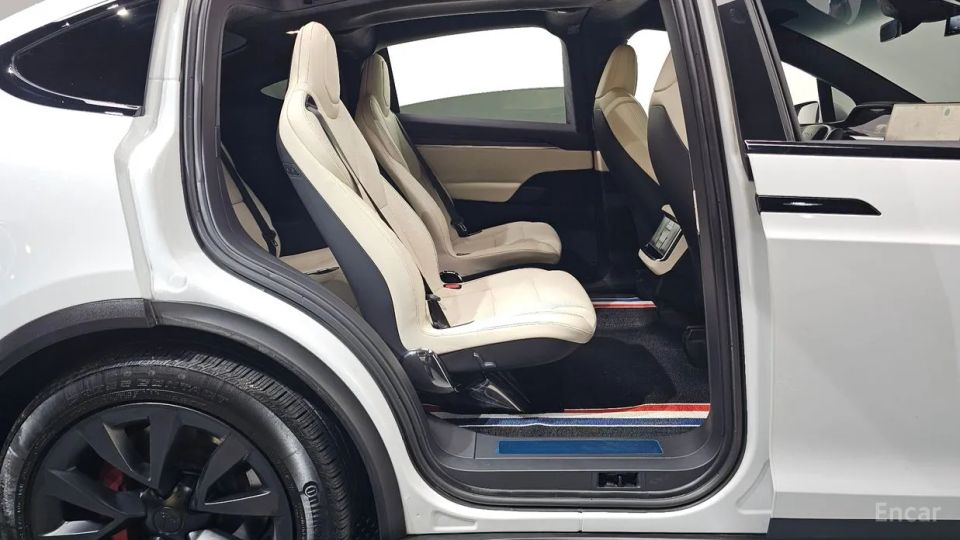 Tesla model-x