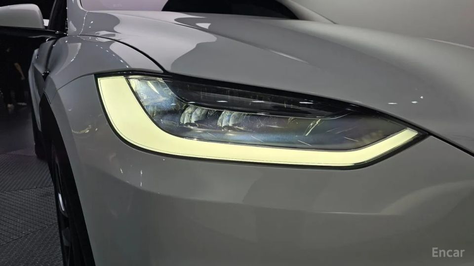 Tesla model-x