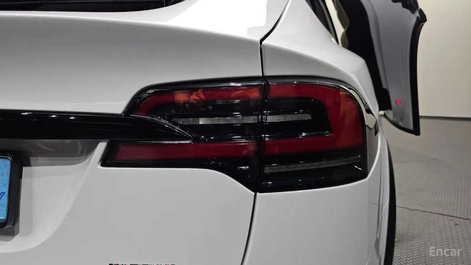 Tesla model-x
