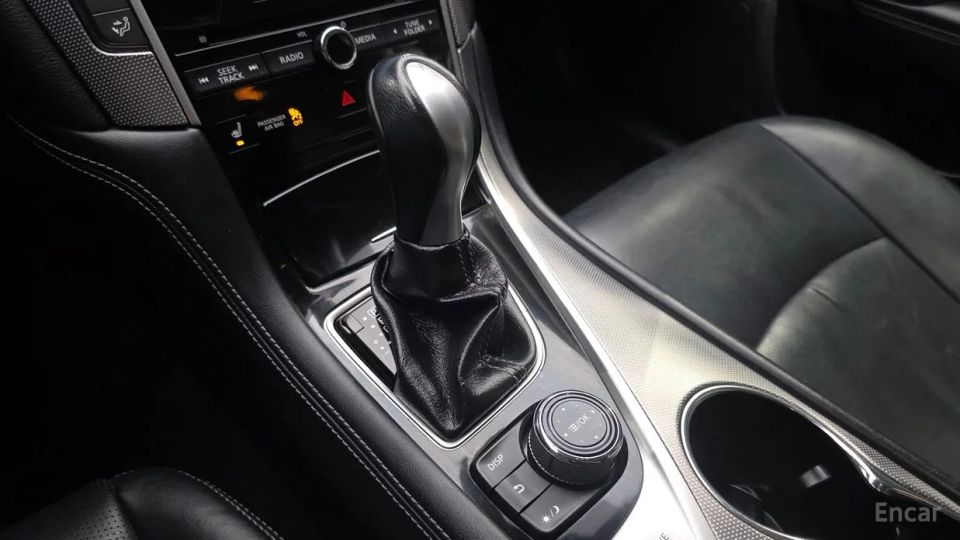 Infiniti Q50