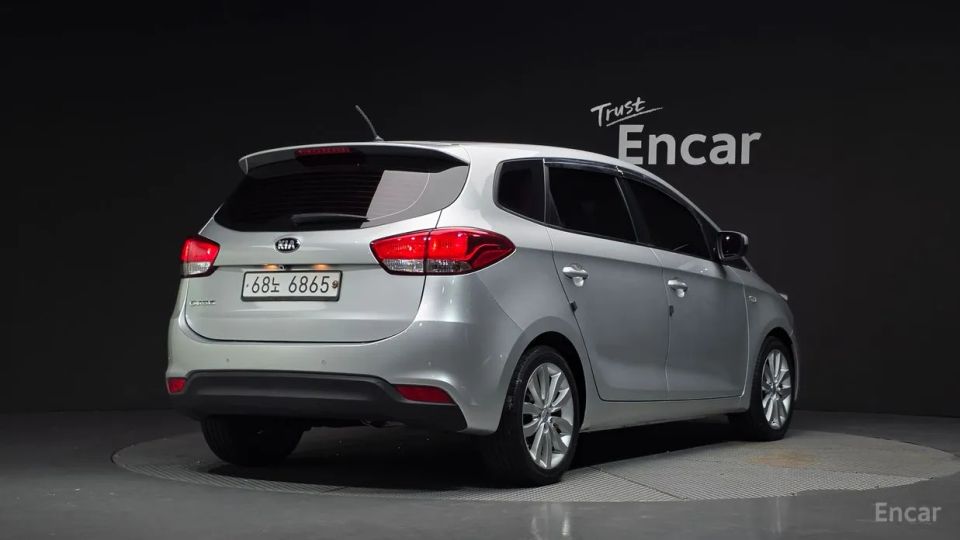 Kia Carens