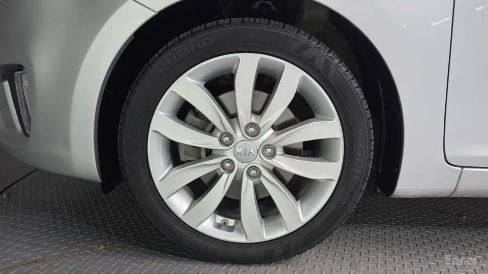 Kia Carens