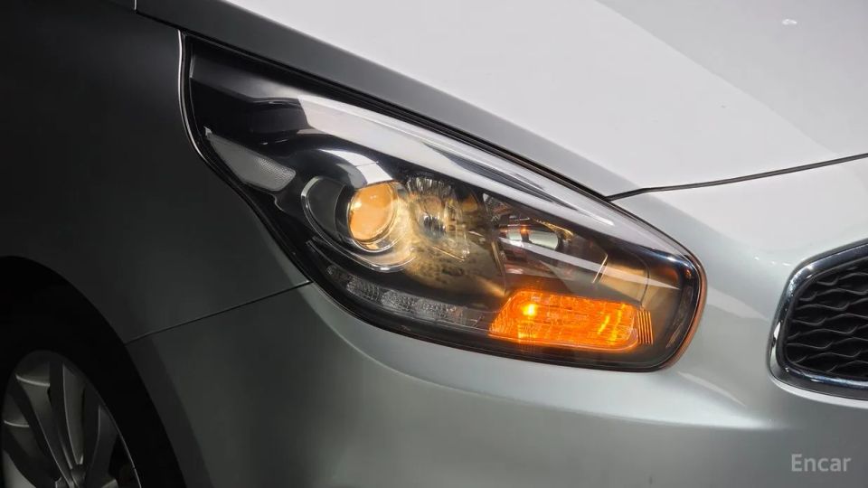 Kia Carens