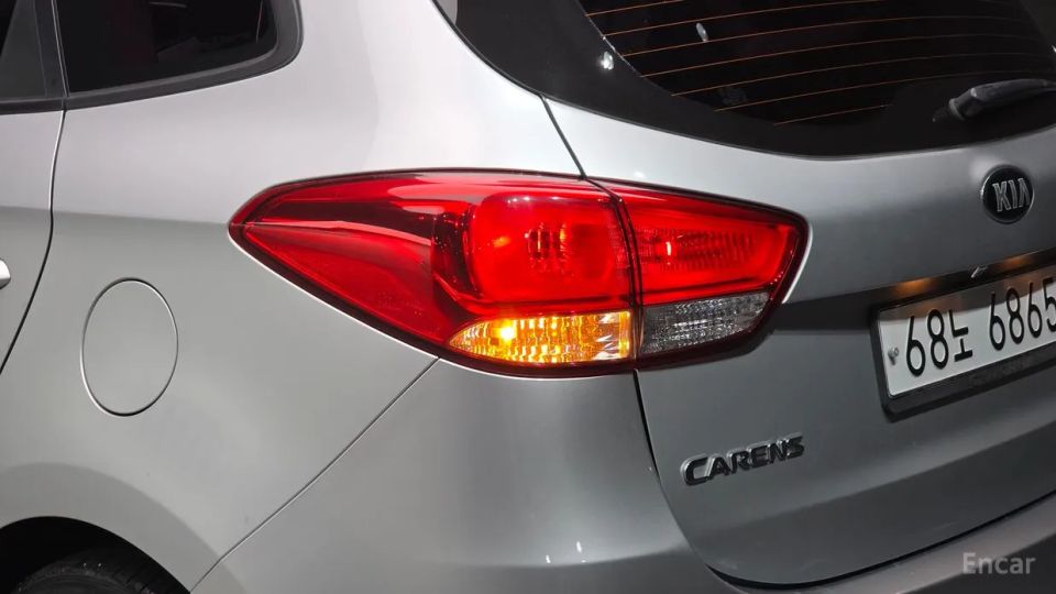 Kia Carens