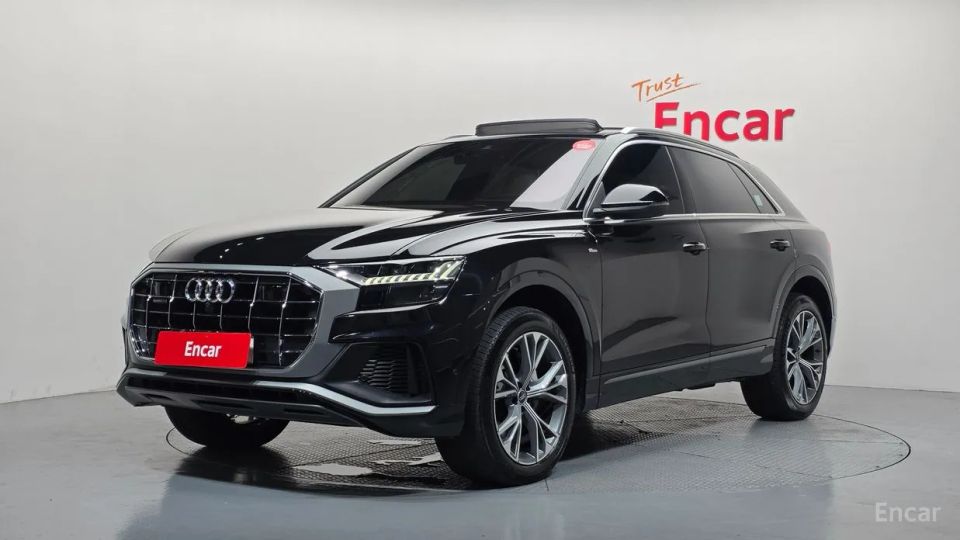 Audi Q8