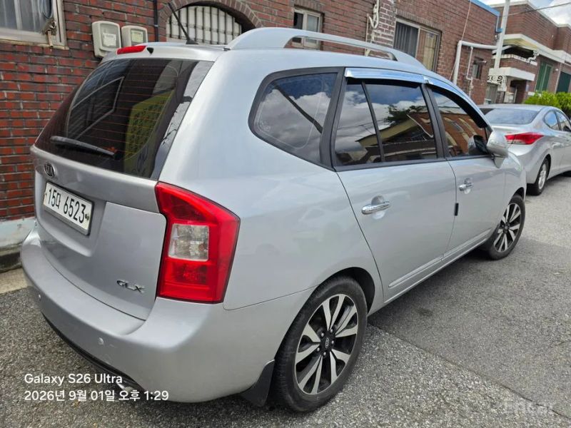 Kia Carens